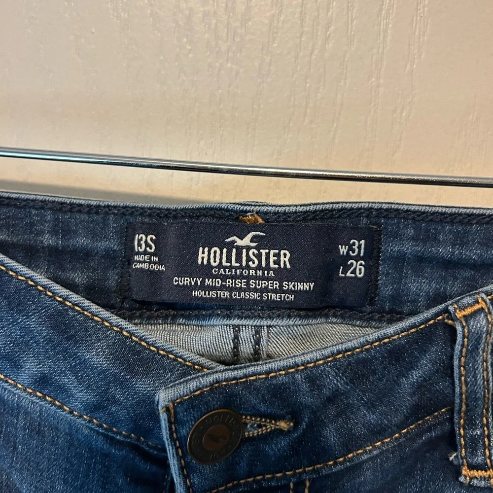 Hollister Ripped Curvy Mid-Rise Super Skinny Jeans - Dark Blue - Size 13S 31/26 - Picture 2 of 10